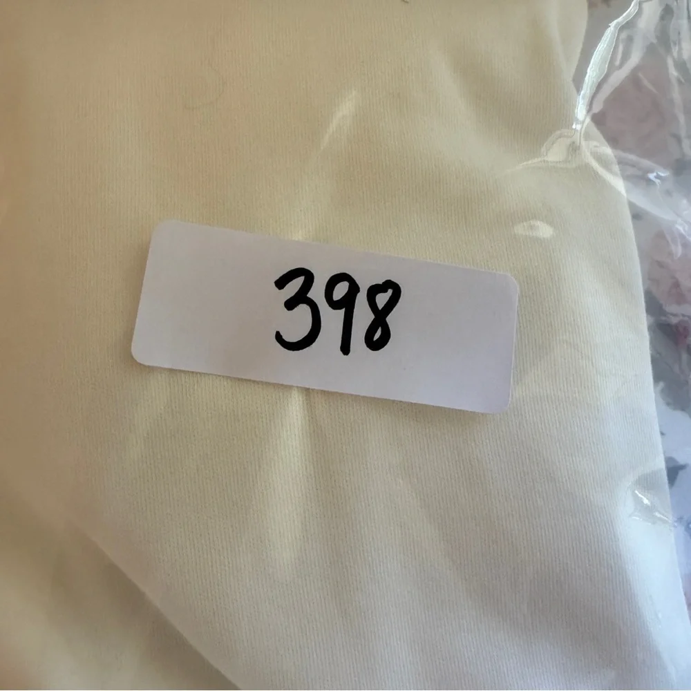 Chico's Womens Basic Cream Top XL Beaded Minimalist Capsule‎ Career Business - Picture 11 of 11